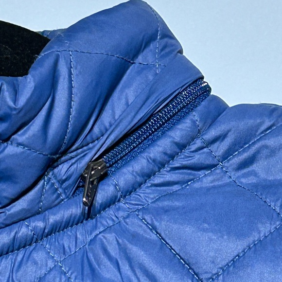 Vineyard Vines Pullover - Size S - Quilted Shoulders, Hidden Hood, Gray/Blue - Picture 5 of 10